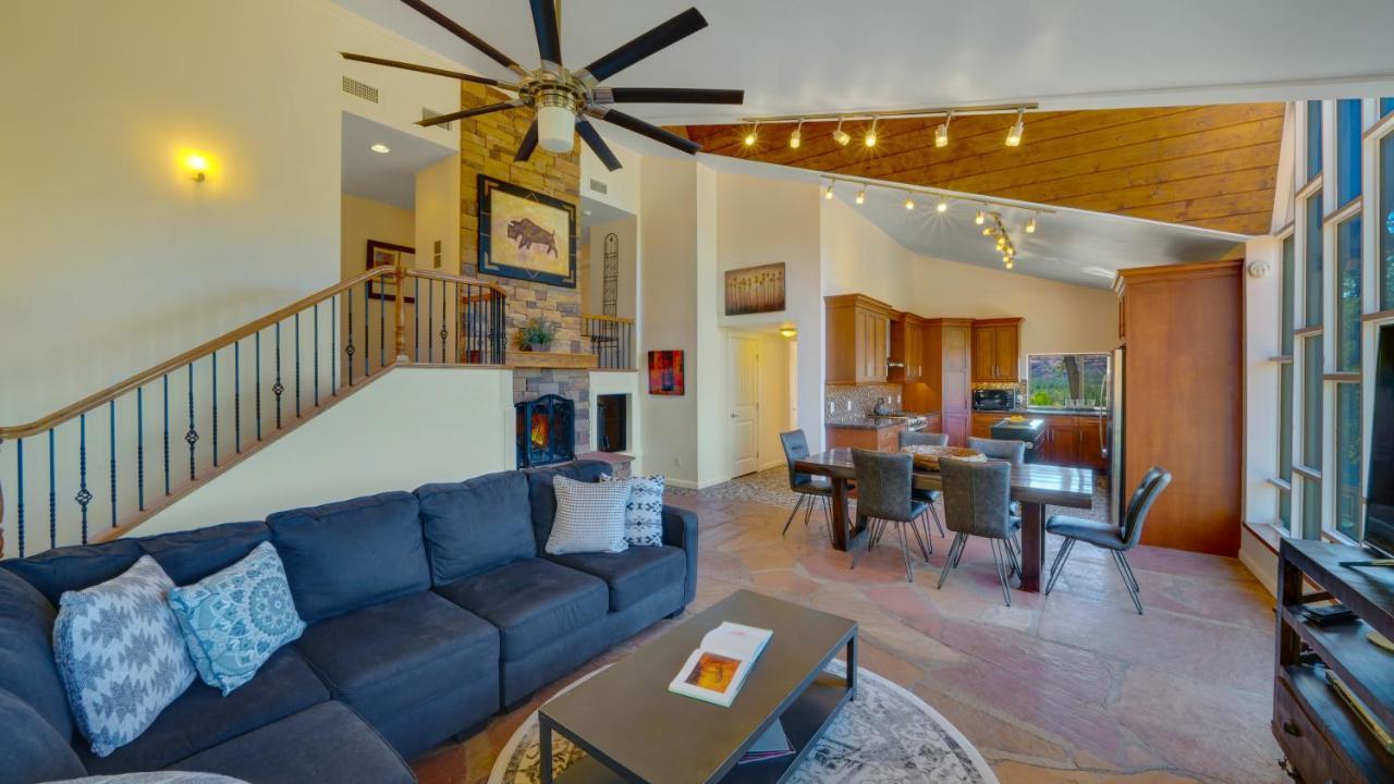 Walk 2 Trails! Pet Friendly! Stunning Views! *