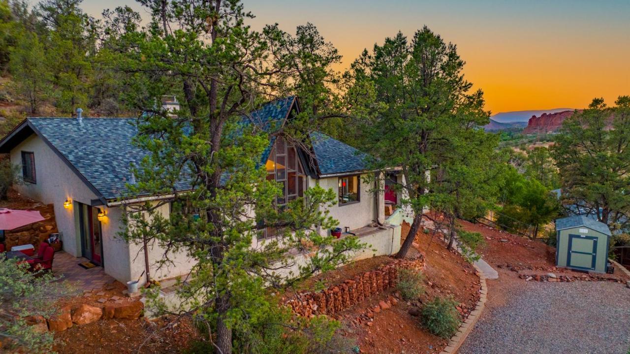 Walk 2 Trails! Pet Friendly! Stunning Views! Sedona